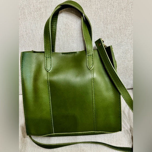 NIB Portland Leather Goods Lola Classic Tote. RARE PINE GREEN color. - Picture 2 of 8